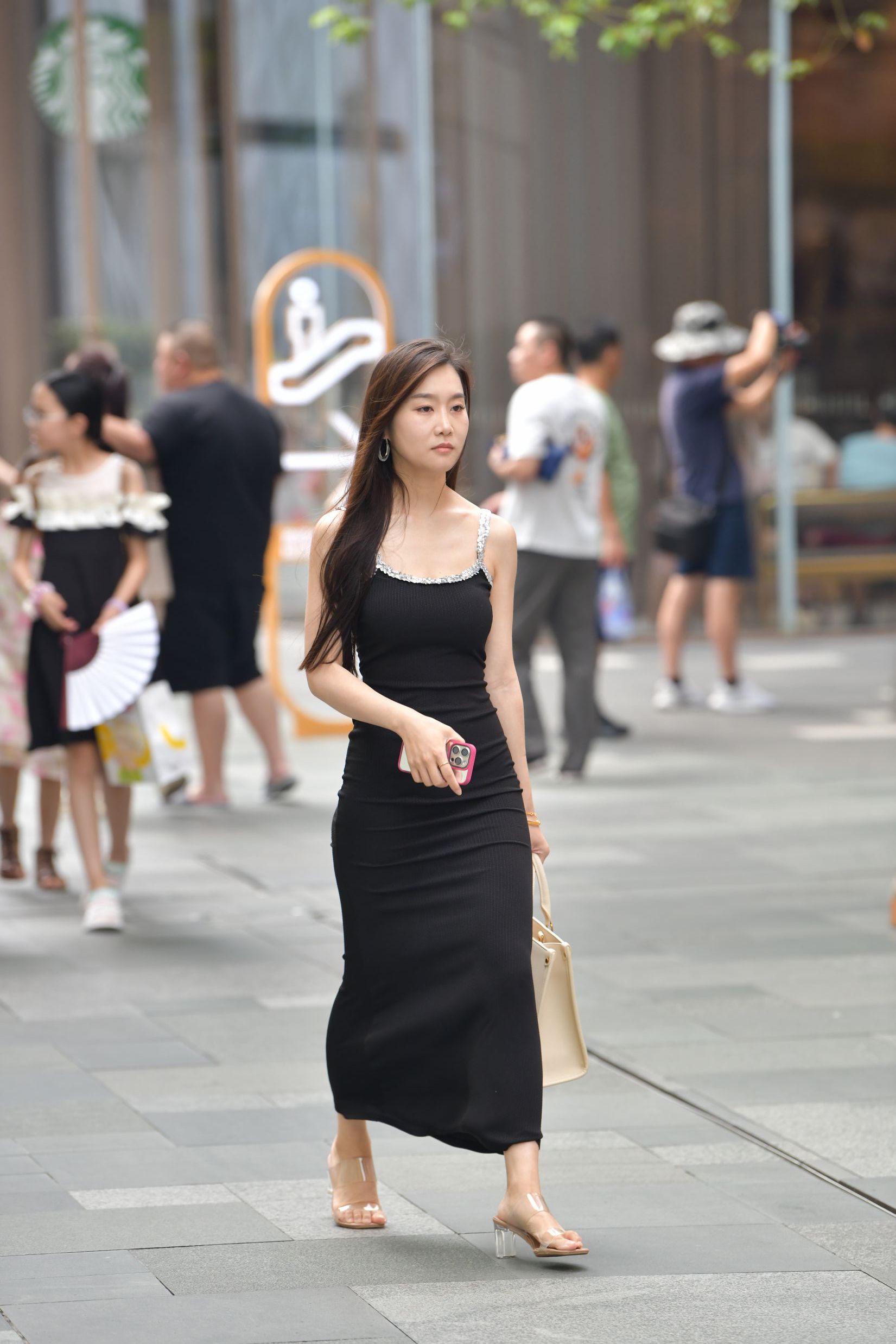 161158-ngsxwxyuark.jpg