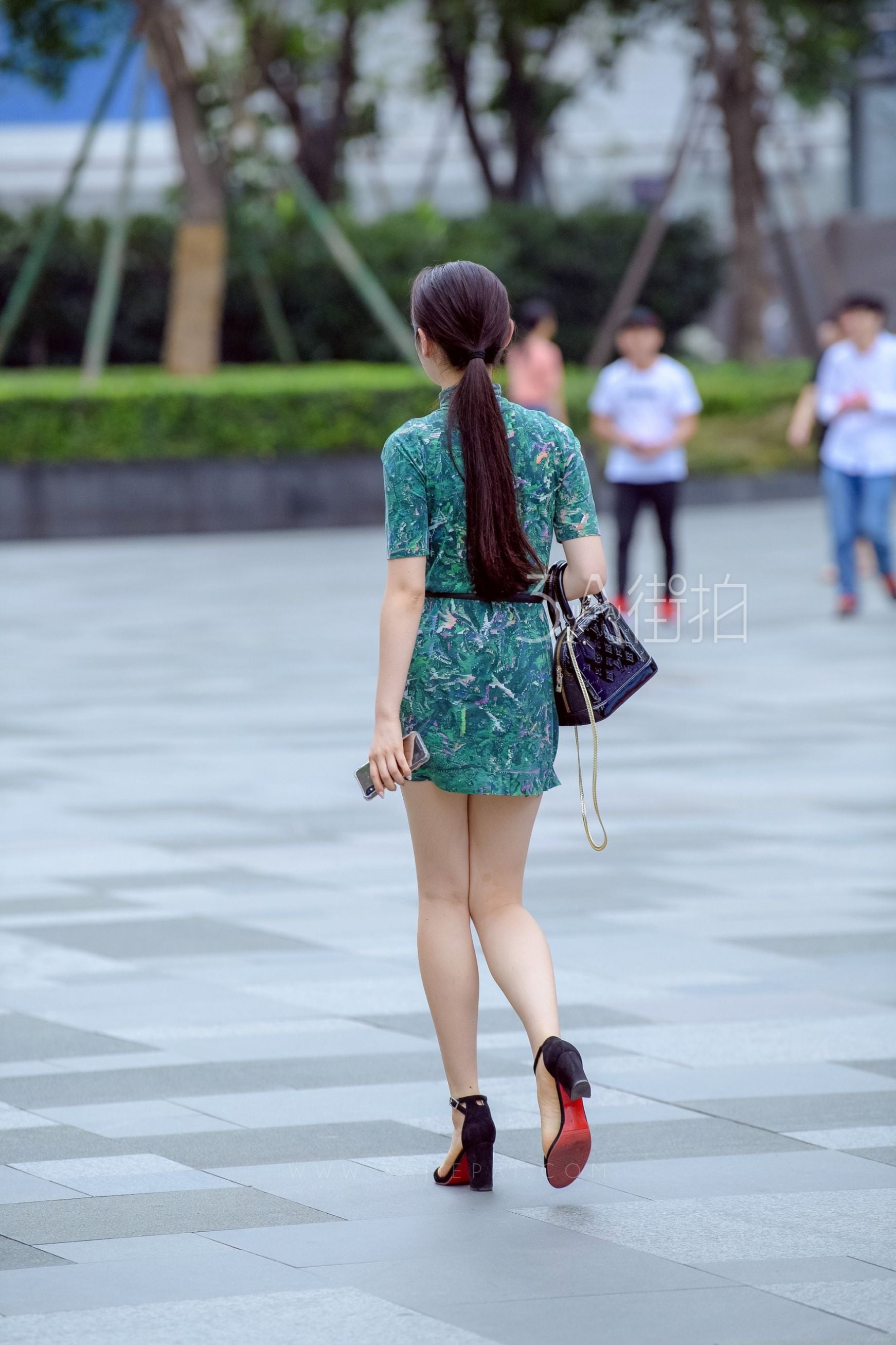 100611-40kqd1qo1ff.jpg
