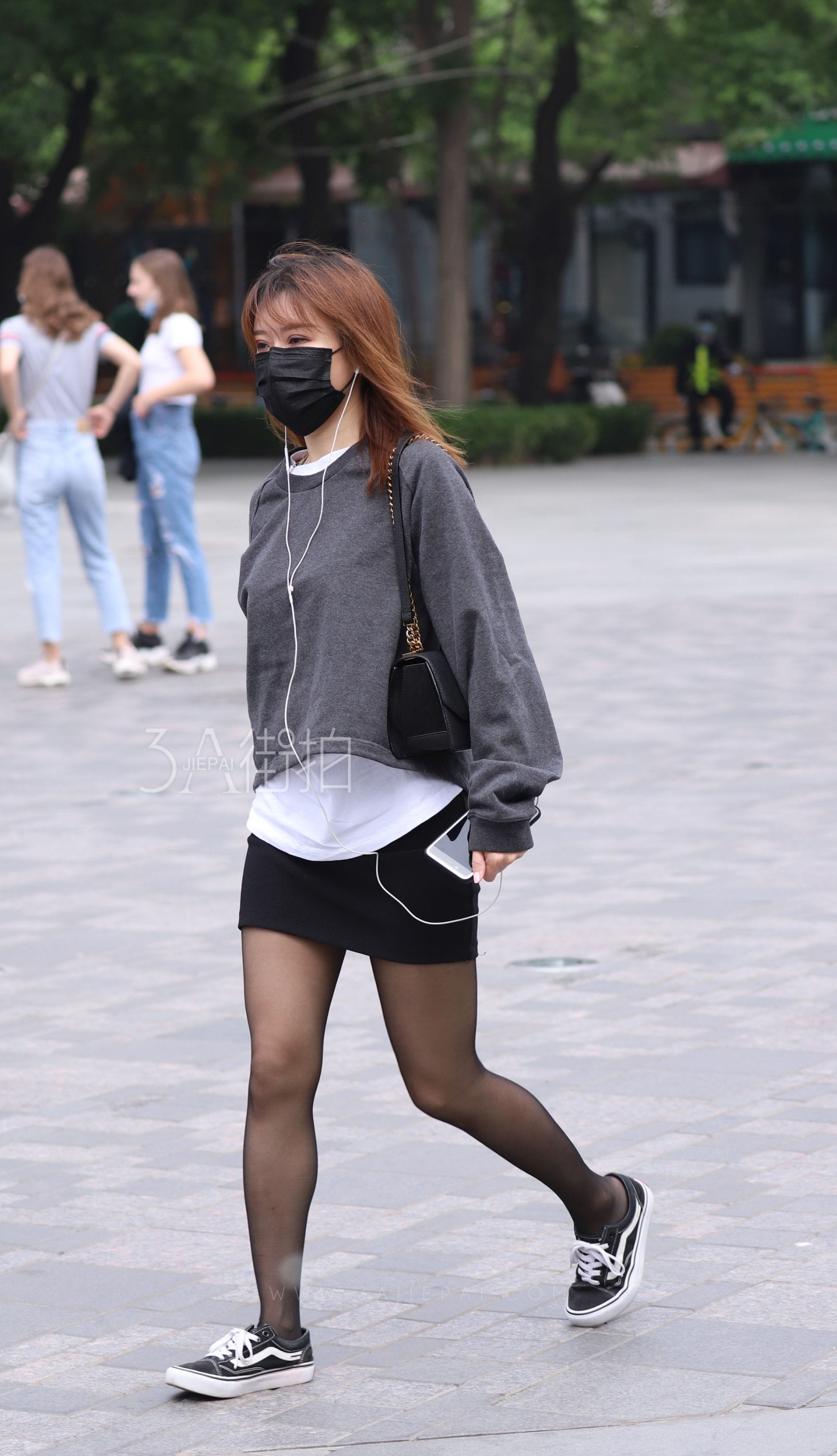 100502-tvgv14pgwi1.jpg