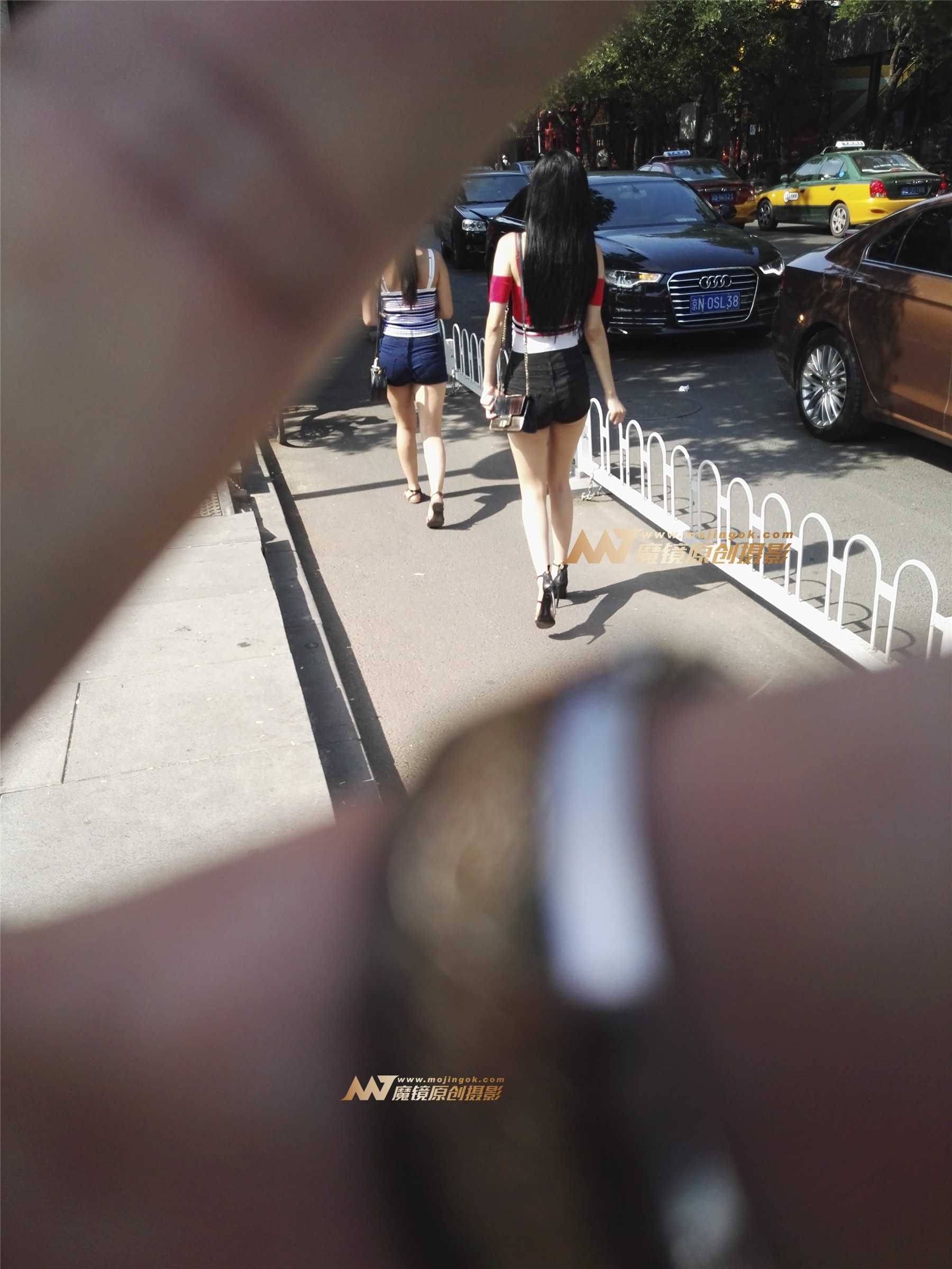20642-bustxl4ct2t.jpg