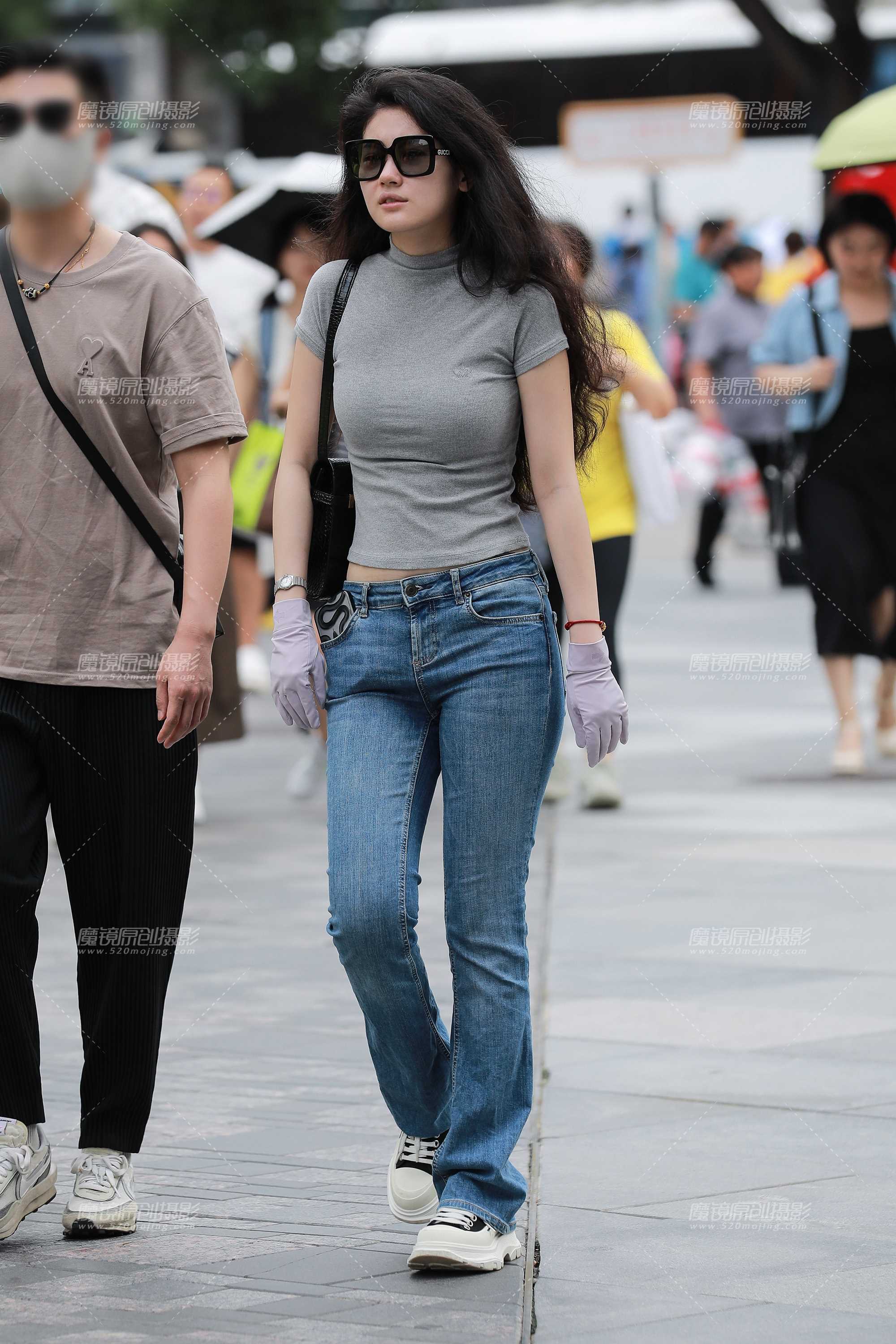 53888-3srk12gzza5.jpg