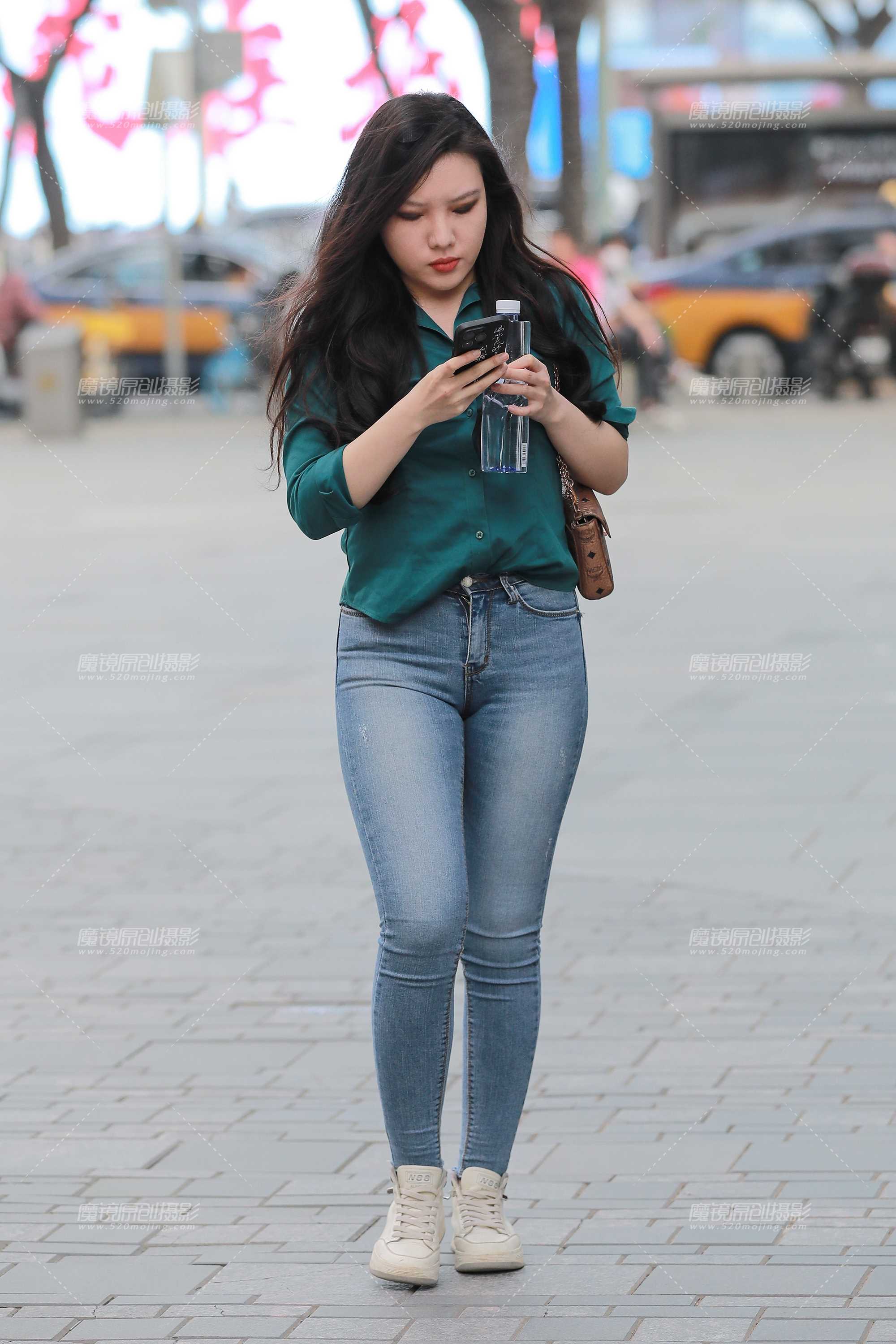 54209-zimctkb5pg5.jpg