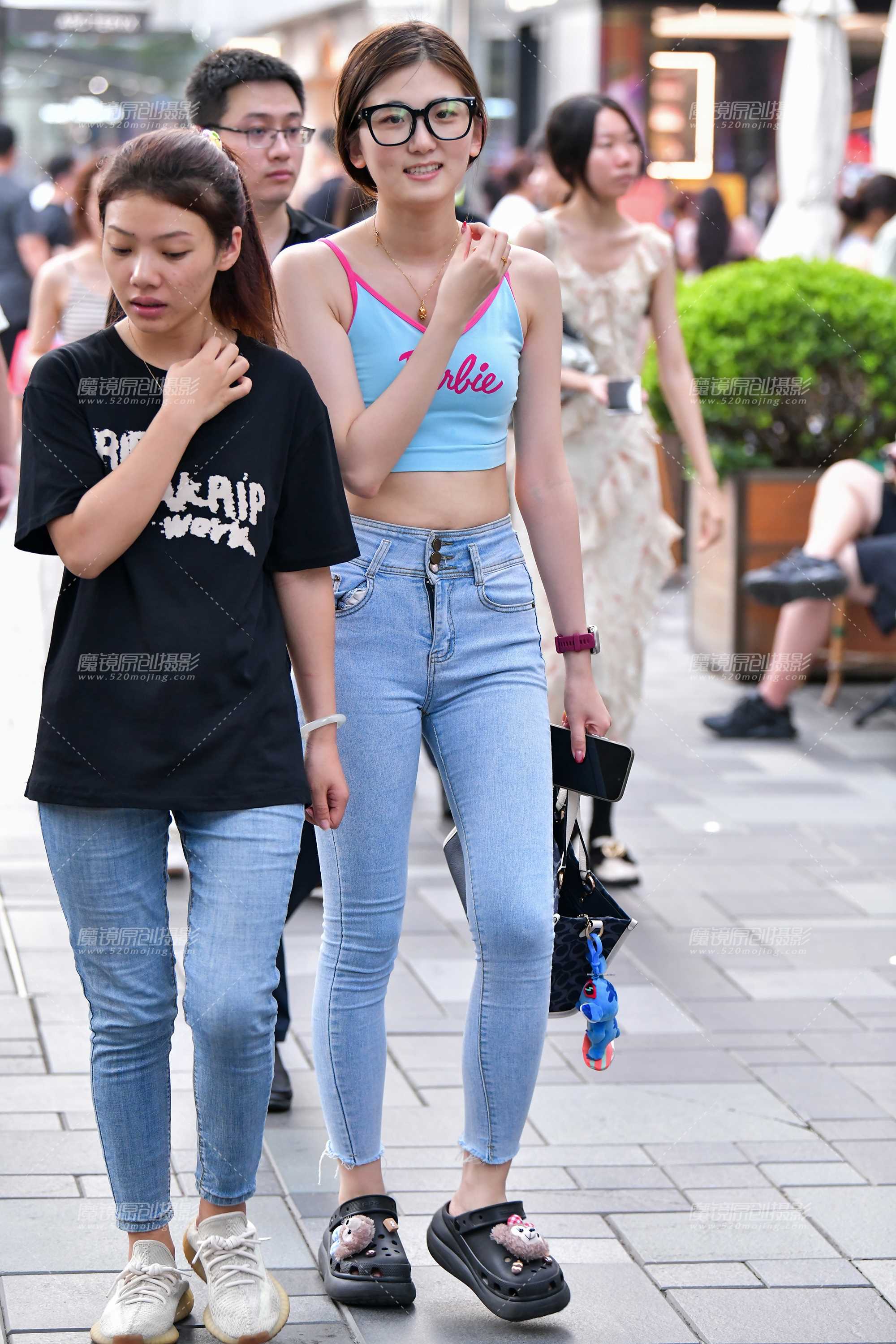 53928-bgyo50ihqsc.jpg