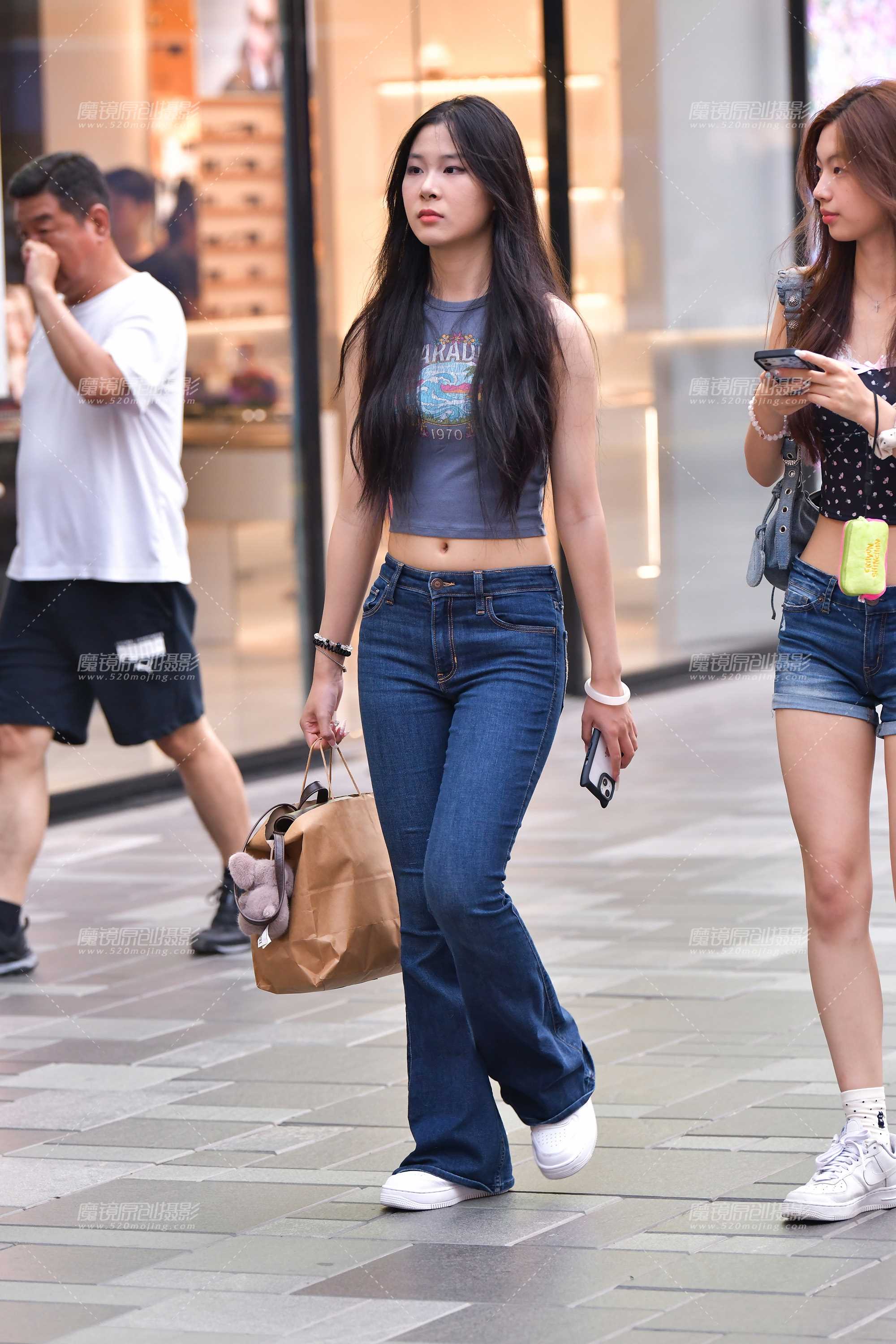 54205-rooxp5marm5.jpg
