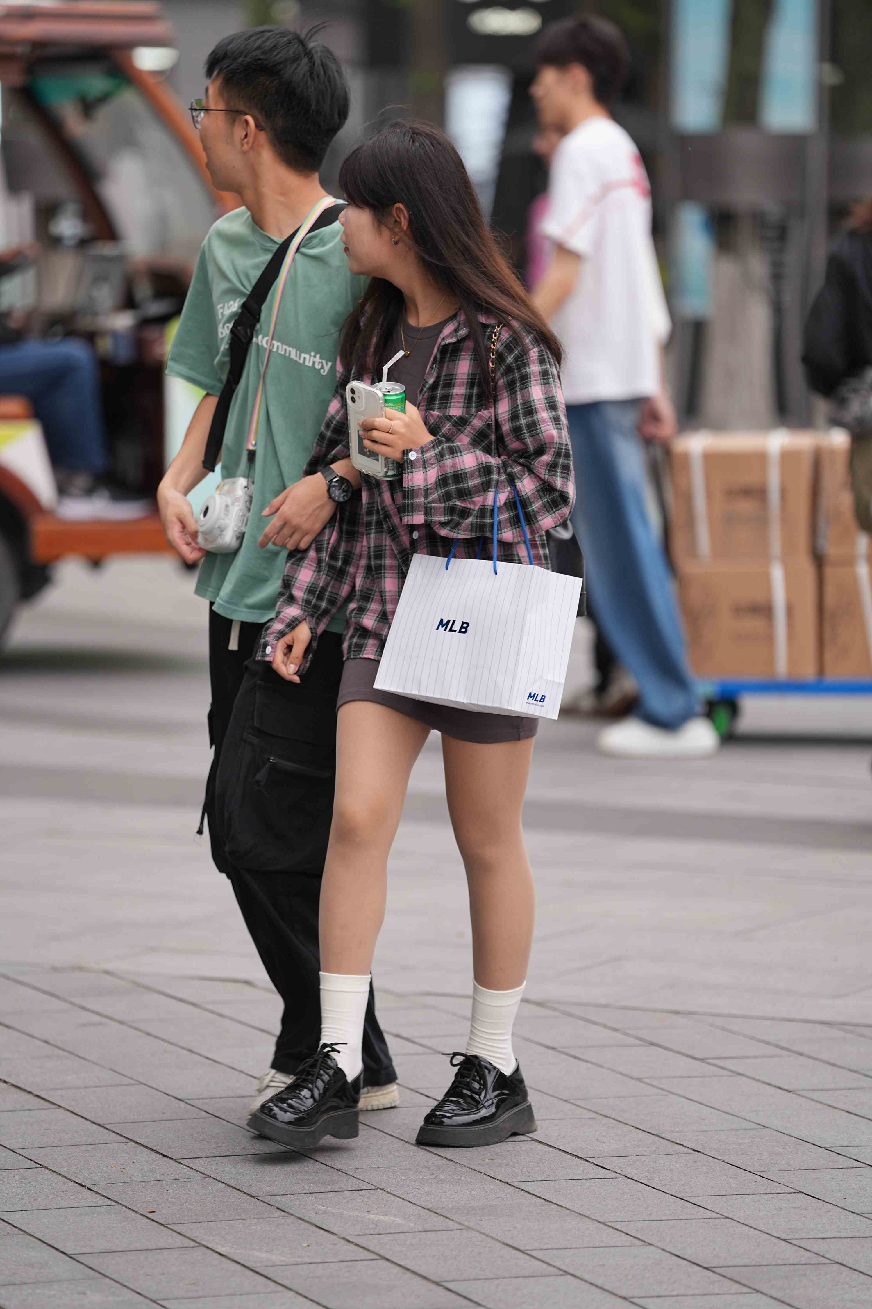 278541-zamyfaadz33.jpg