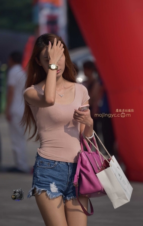 2015-07-09牛仔短裤美女（19P）