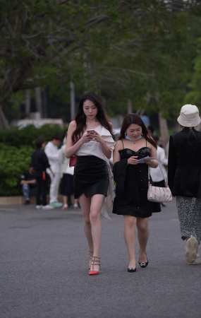 笔直的大长腿小仙女~