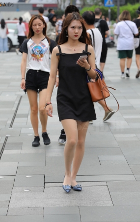 吊带裙，超薄肉丝美女-14P