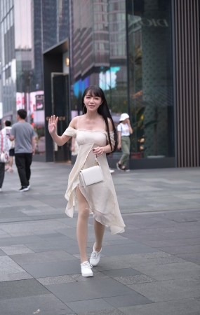 白色连衣裙极品女神