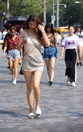 8731-1高挑，白皙美腿小姐姐-16P
