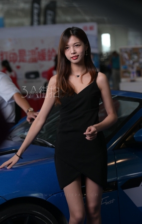 1554-1两个车模-16P