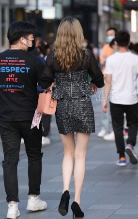 1558-1少妇-13P