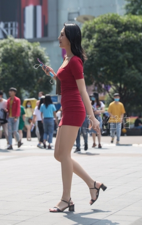 极品红裙长腿妹子-10P