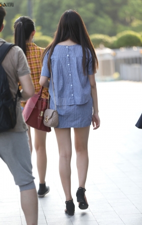 两个小姐姐-14P