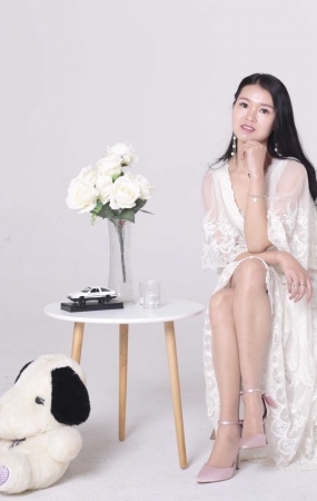 自带仙气的蕾丝裙—小敏