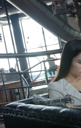 闲暇的女总裁